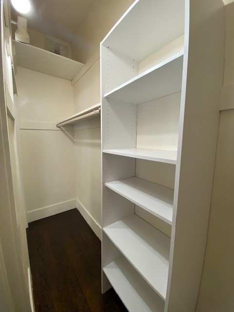 closet 1